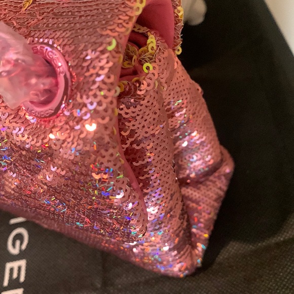 Kurt Geiger London Mini Kensington Sequins Crossbody Bag
KURT GEIGER L… - Picture 6 of 16